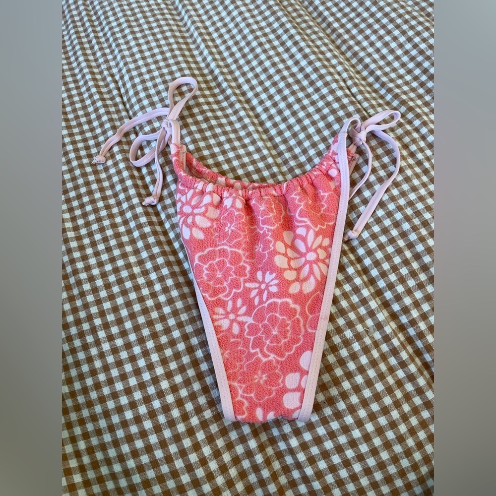 NEW Urban Outfitters Out From Under Pink and Coral High Rise Bikini Bottoms - Picture 4 of 5